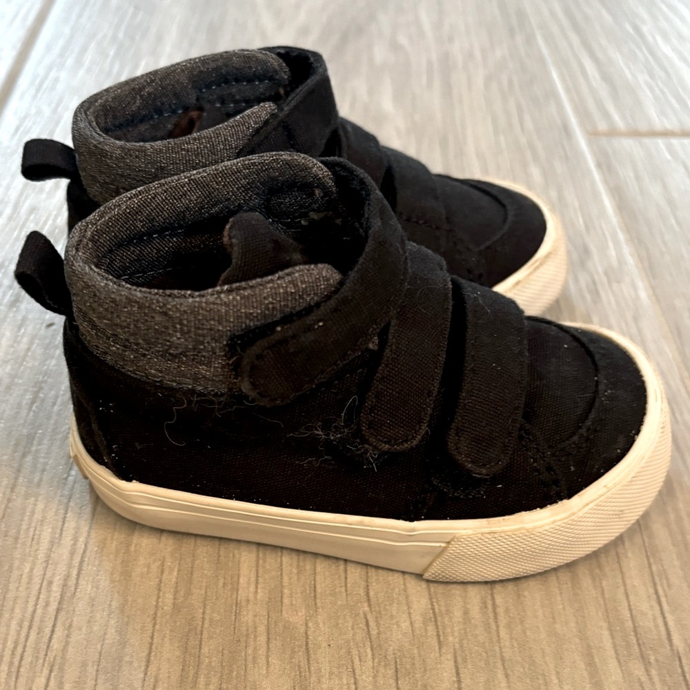 Old Navy Black Jack Slip-On Sneakers